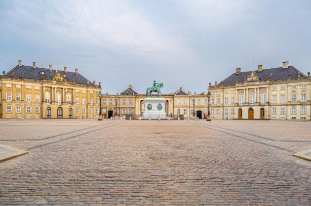 Le Palais d'Amalienborg à Copenhague