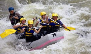 Rafting sur le Gave de Pau, à Pau, France