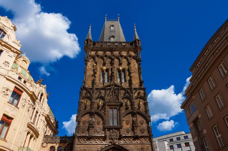 Tour Poudrière à Prague