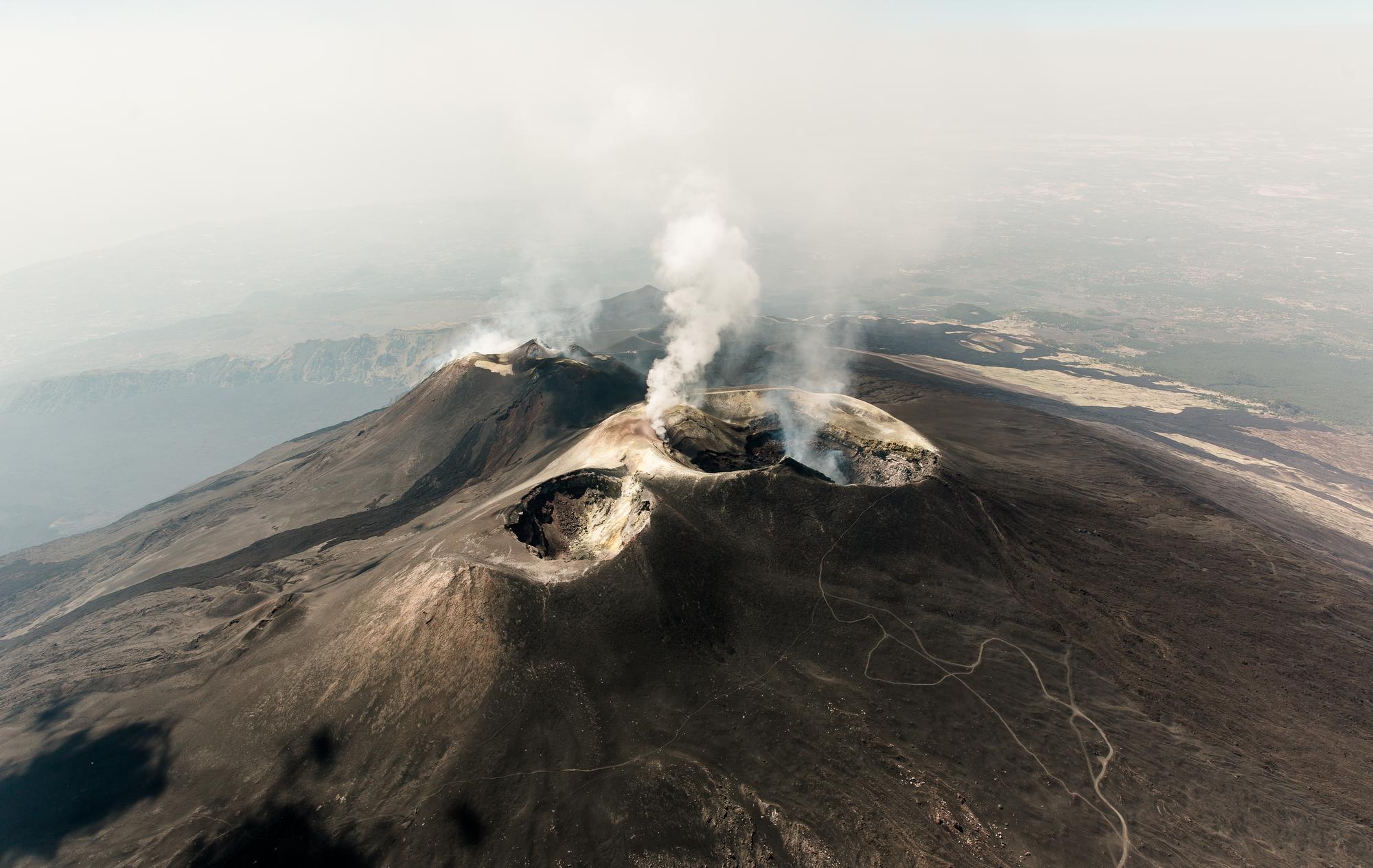 Vol en hélicoptère au-dessus de l'Etna, Sicile