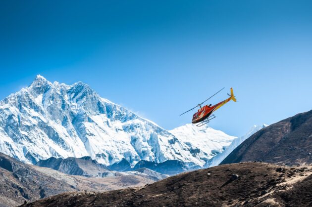 Vol en hélicoptère dans la région de l'Everest au Népal