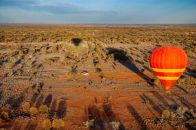 Vol en montgolfière à Alice Springs au-dessus du désert australien