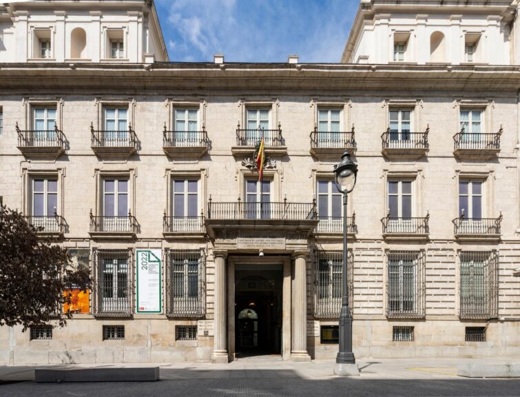 Vue extérieure de la Real Academia de Bellas Artes de San Fernando à Madrid, Espagne, en septembre 2022