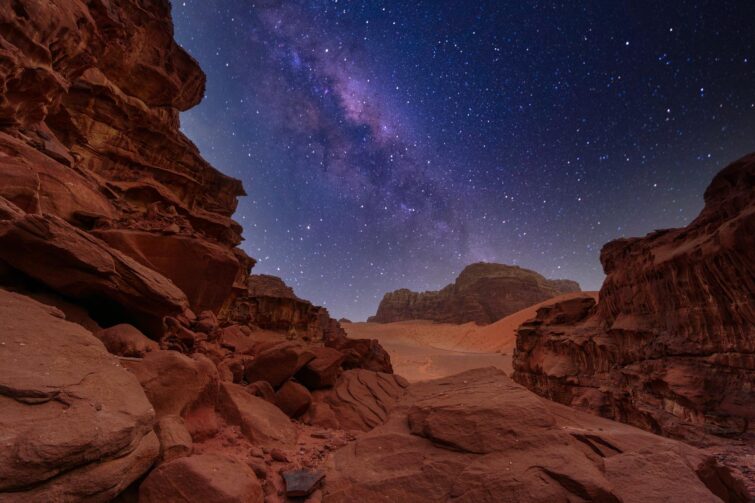 Vue majestueuse du désert de Wadi Rum en Jordanie