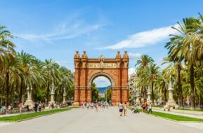 Vue sur l'Arc de Triomf de Barcelone