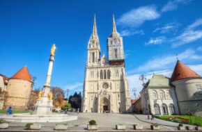 Vue sur la Cathédrale de Zagreb en Croatie