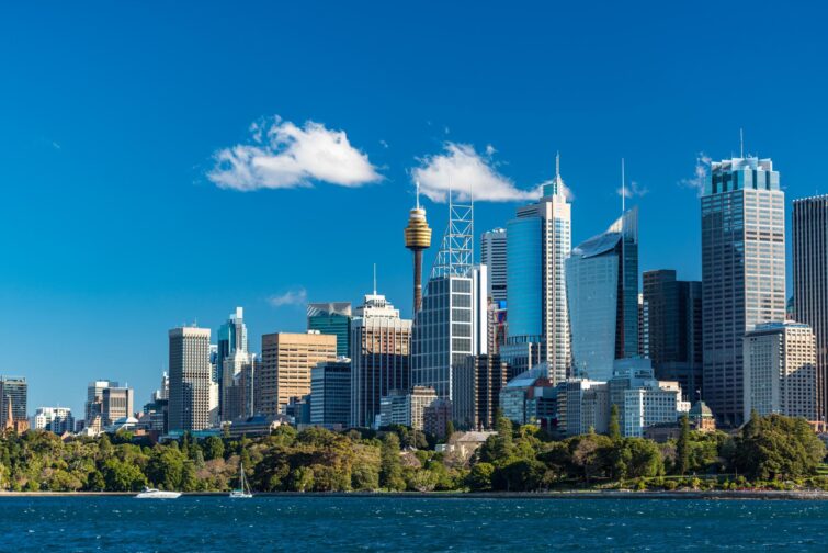 Vue sur la Sydney Tower Eye et les gratte-ciels de Sydney
