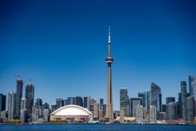 la CN Tower à Toronto