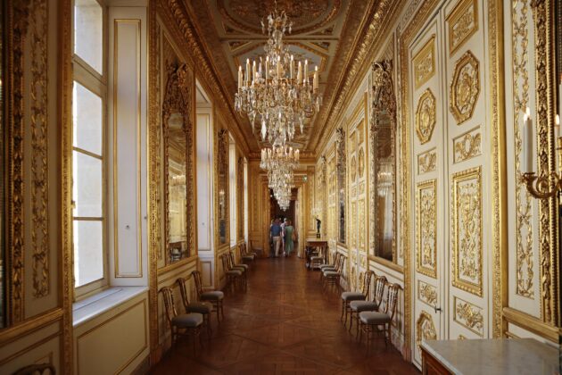Couloir de l'Hôtel de la Marine à Paris
