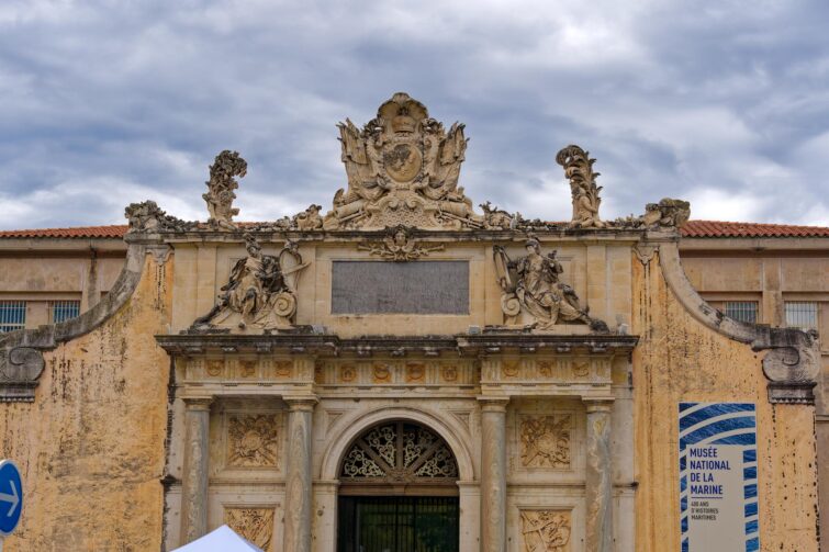 Détails du bâtiment du musée national de la marine à Toulon