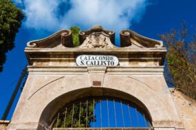 Entrée des catacombes de Sainte-Calixte