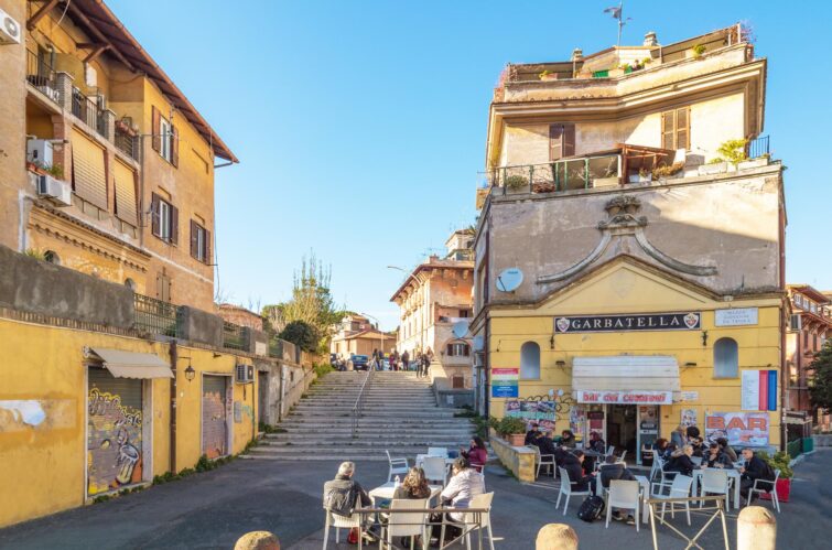 Entree-du-marche-de-Testaccio-a-Rome-Italie