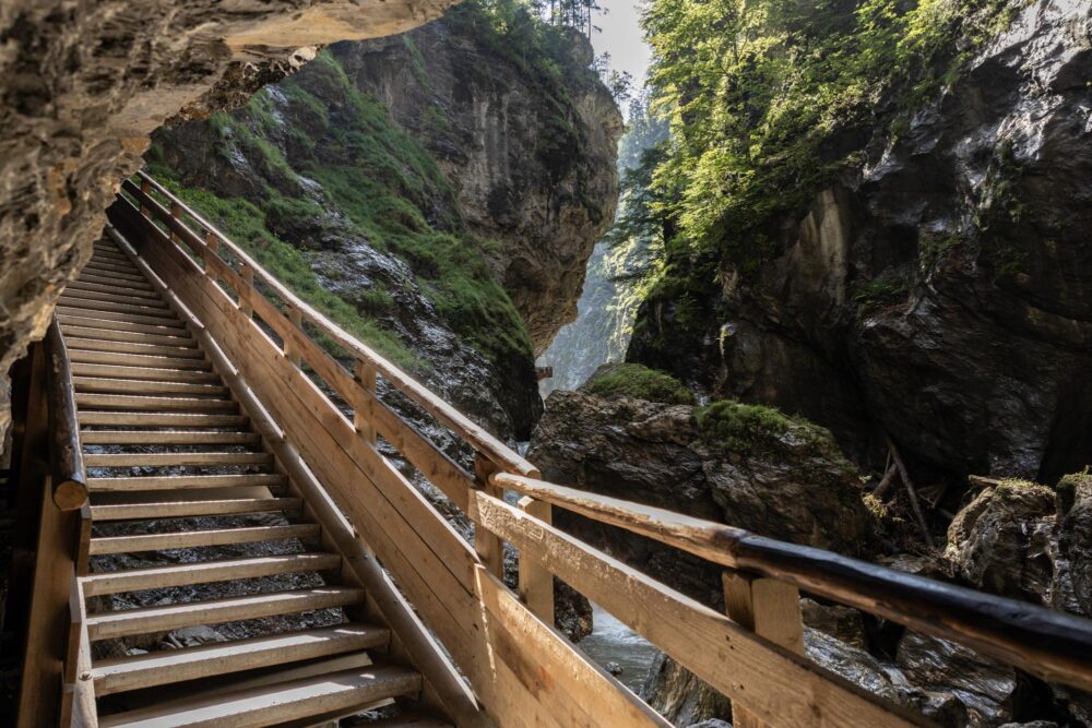 Escalier en bois dans les gorges de Liechtensteinklamm