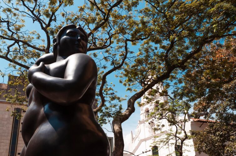 Exploration des œuvres de Fernando Botero à Medellín, Colombie, le 18 novembre 2009