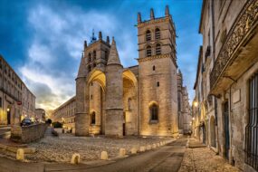 La Cathédrale Saint-Pierre au cœur de Montpellier