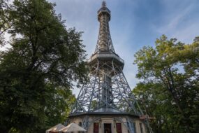 La Colline de Petřín à Prague