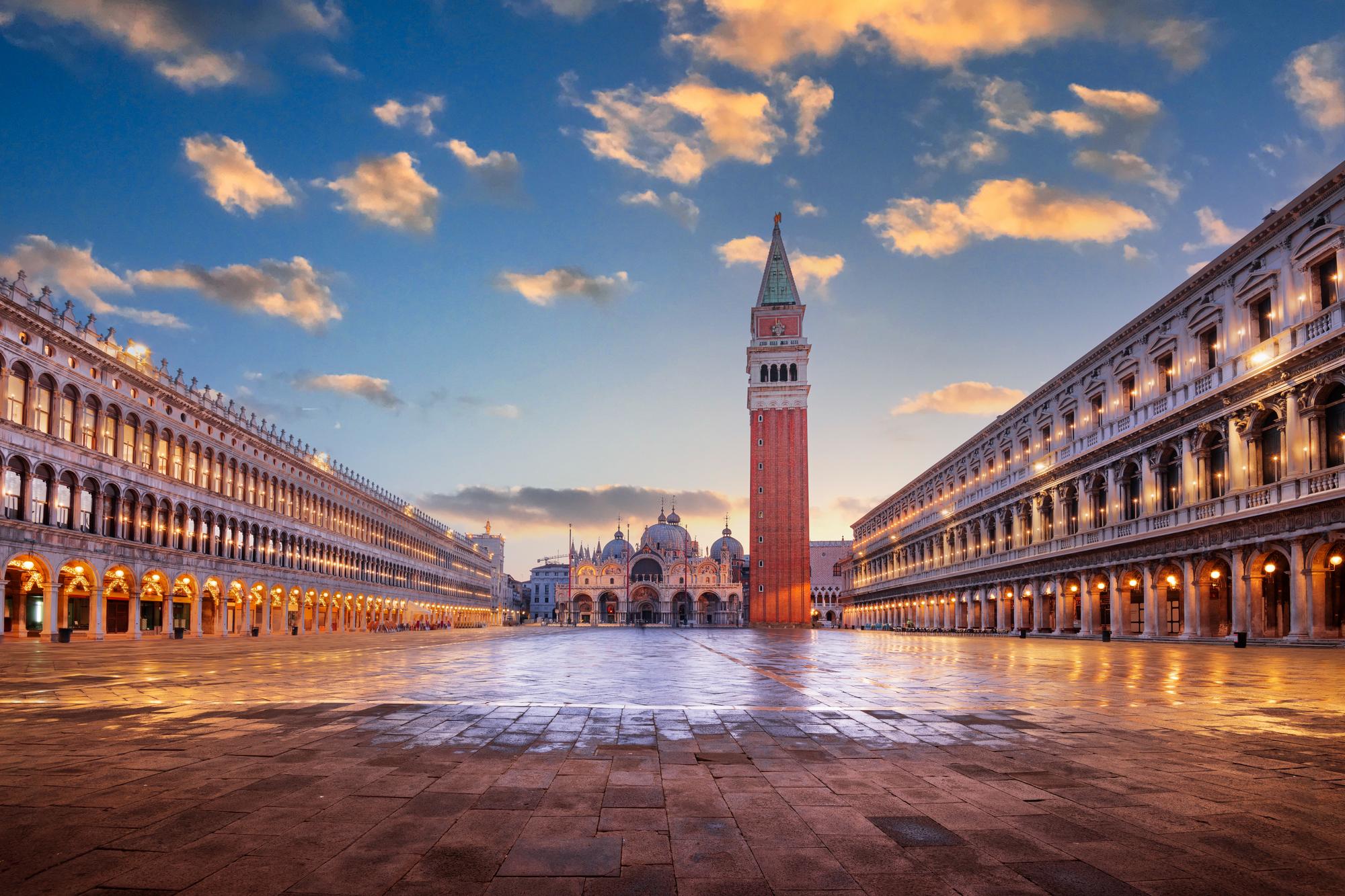 La Place Saint-Marc à Venise, Italie