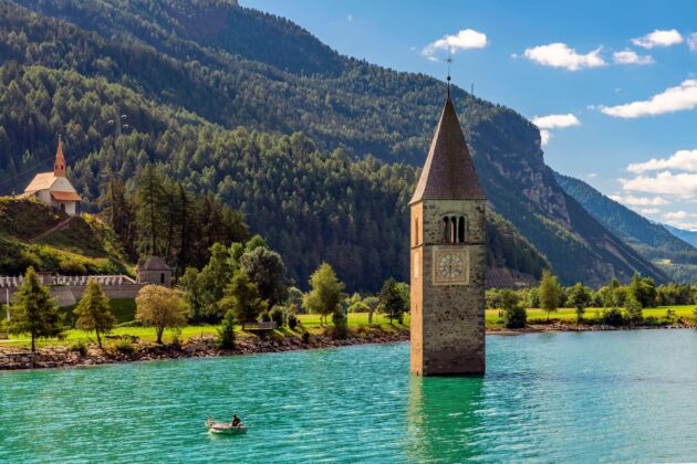 Lac de Resia, Italie