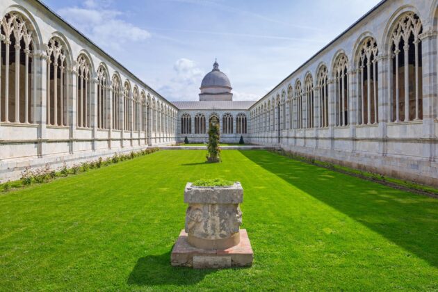 Le Camposanto Monumentale de Pise en Italie