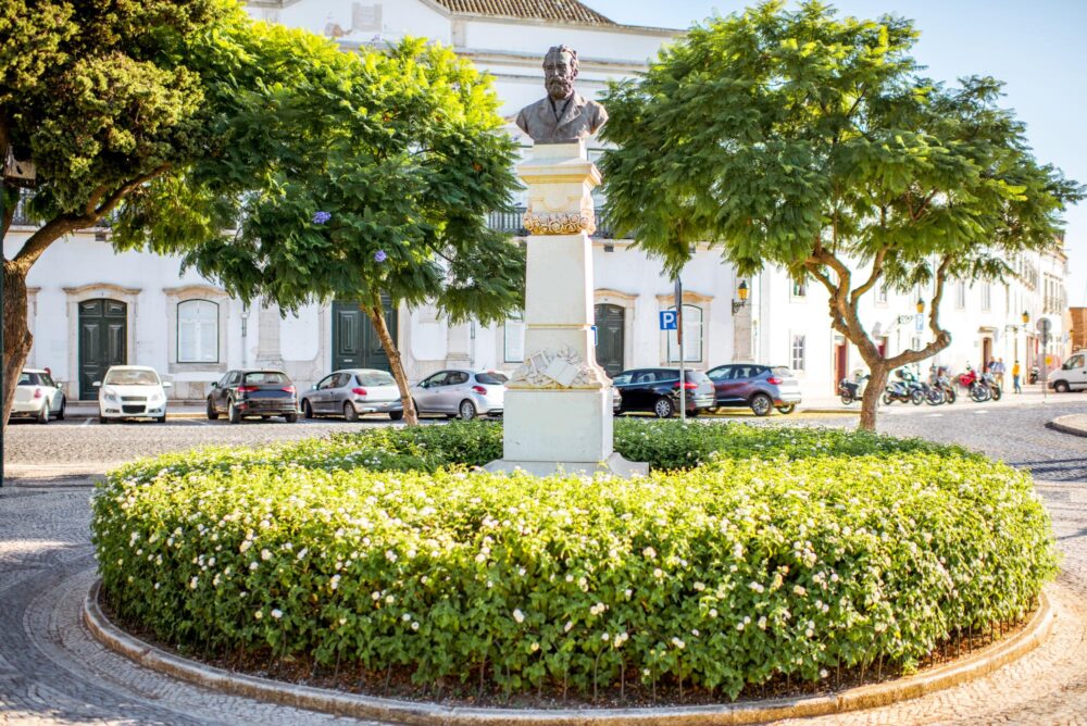 Le Jardim Manuel Bivar