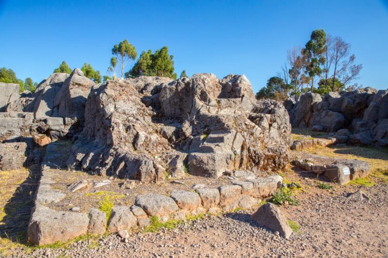 Le Qenqo, Pérou