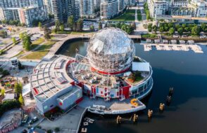 Le dôme du Science World à Vancouver