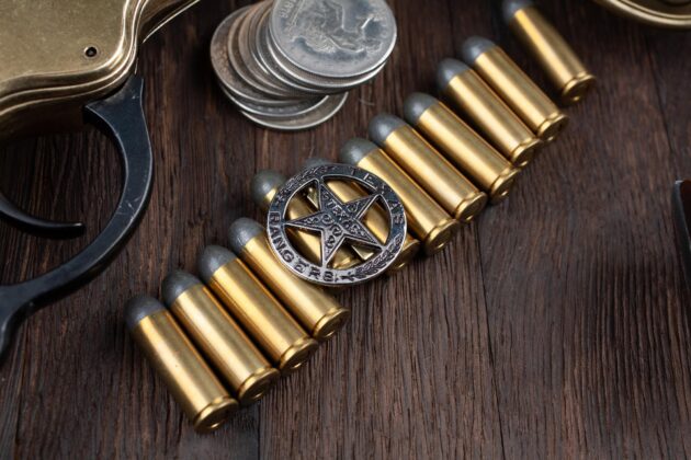 Munitions et insigne de Texas Rangers