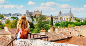 Point de vue de Poitiers sur le paysage urbain