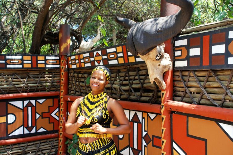 Une femme Zoulou au Lesedi Cultural Village, près de Johannesburg