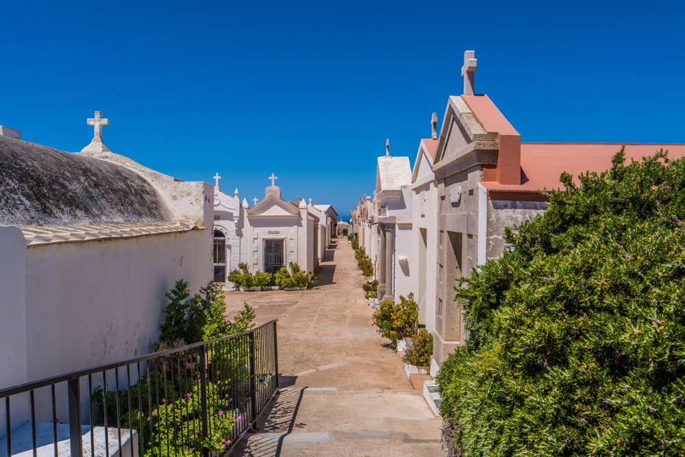 Vieux cimetière marin de Bonifacio