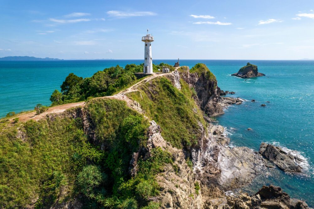 Vue du phare du Parc National de Mu Ko Lanta