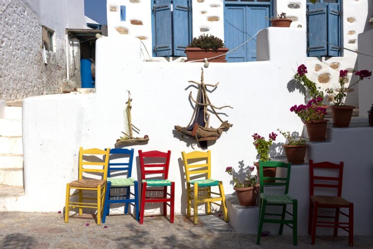 Vue sur Chora à Koufonisia avec ses maisons traditionnelles blanches, Cyclades, Grèce