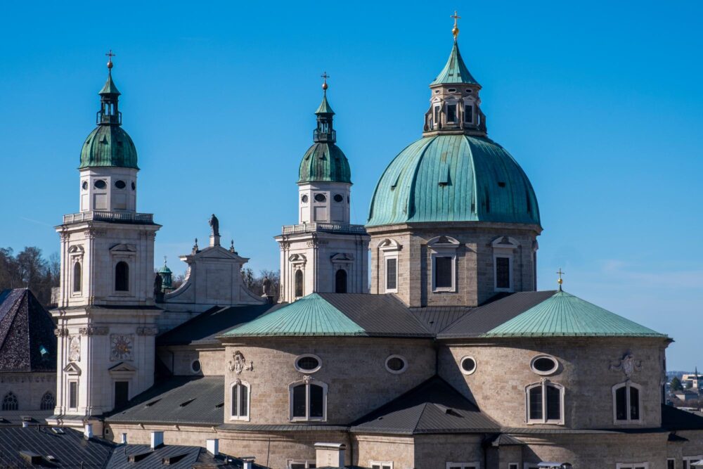 Vue sur la cathédrale de Salzbourg