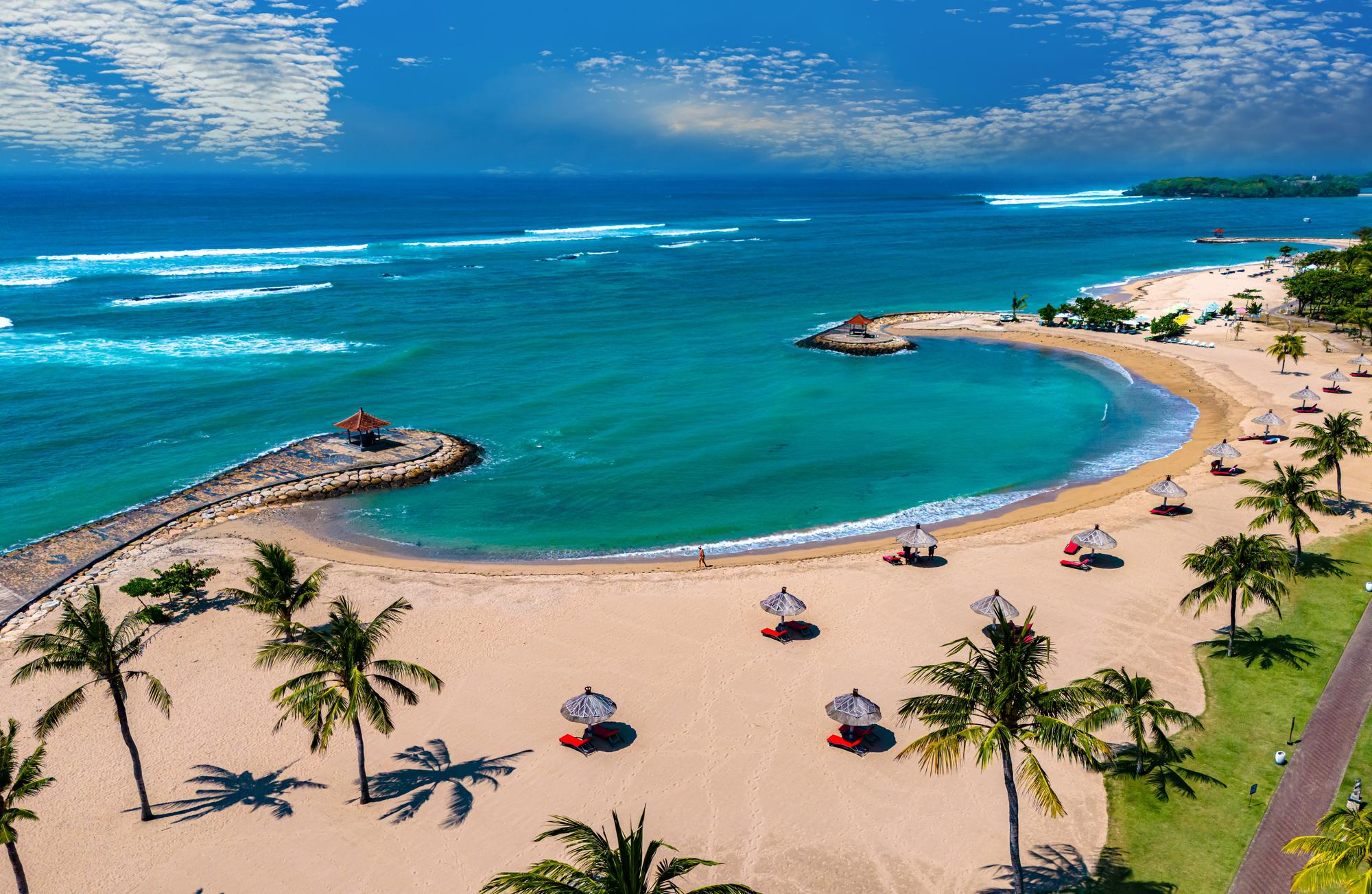 Vue sur la plage de Nusa Dua à Bali