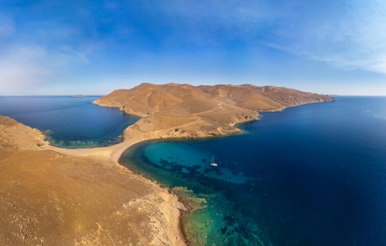 Vue sur le Cap Mourtzeflos sur l'île grecque de Lemnos