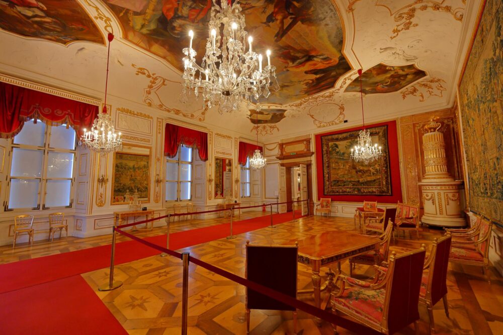 Vue sur l'intérieur d'une salle du musée DomQuartier