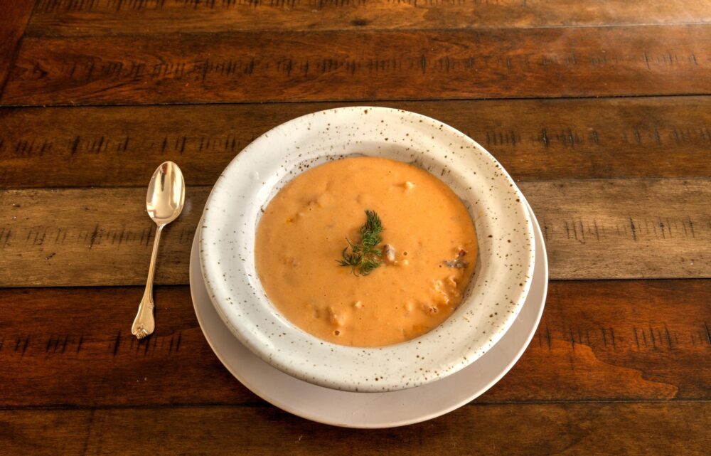Bisque de homard, soupe traditionnelle française