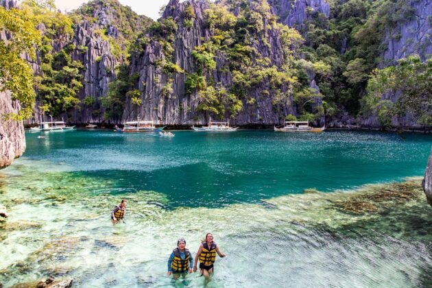 Lac Barracuda Coron, Philippines