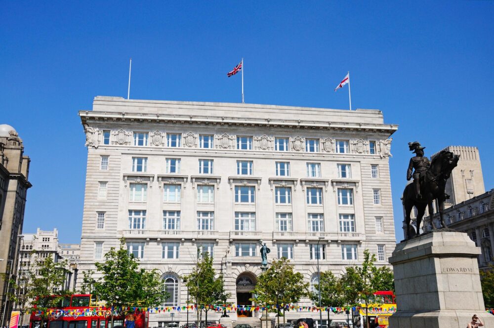 Le Cunard Building