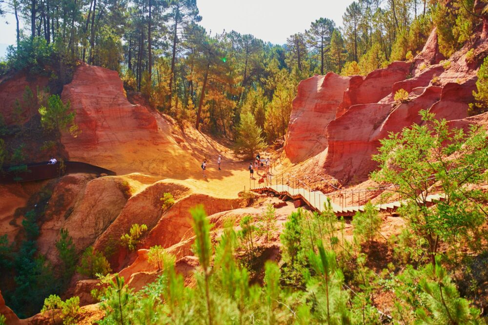 Le sentier des Ocres à Roussillon, France