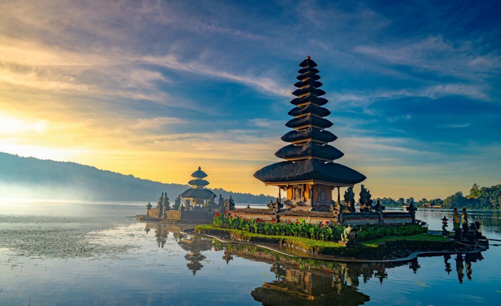 Le temple Ulun Danu sur le lac Bratan, Bali