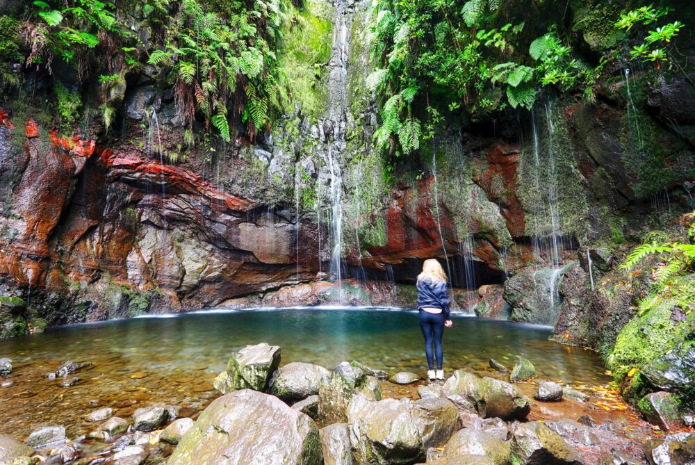 Les cascades de Rabaçal, Madère