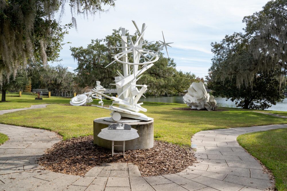 Les sculptures dans le jardin du Mennello Museum of American Art