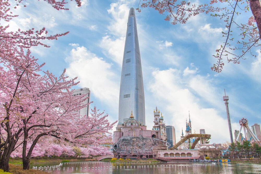 Parc d'attraction et Lotte World Tower à Séoul
