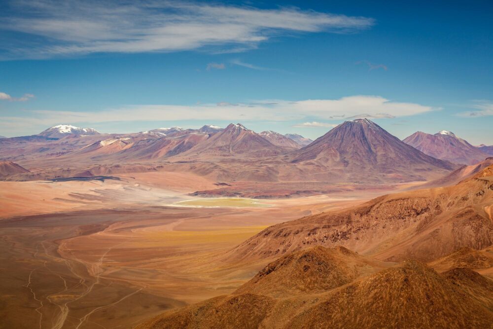 Paysage volcanique du désert d'Atacama au Chili, Amérique du Sud