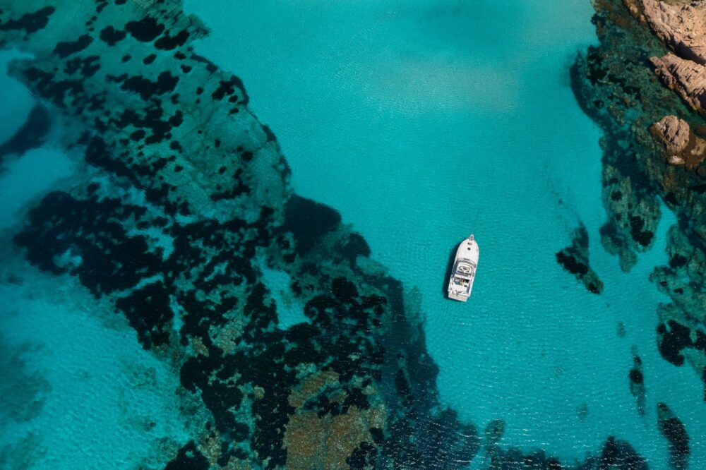 Que faire en Corse ? Une balade en bateau