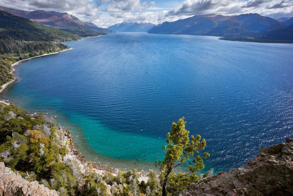 Vue sur le lac Traful, Route des Sept Lacs, Argentine