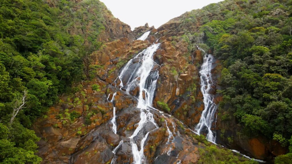Cascade de Wadiana en Nouvelle-Calédonie