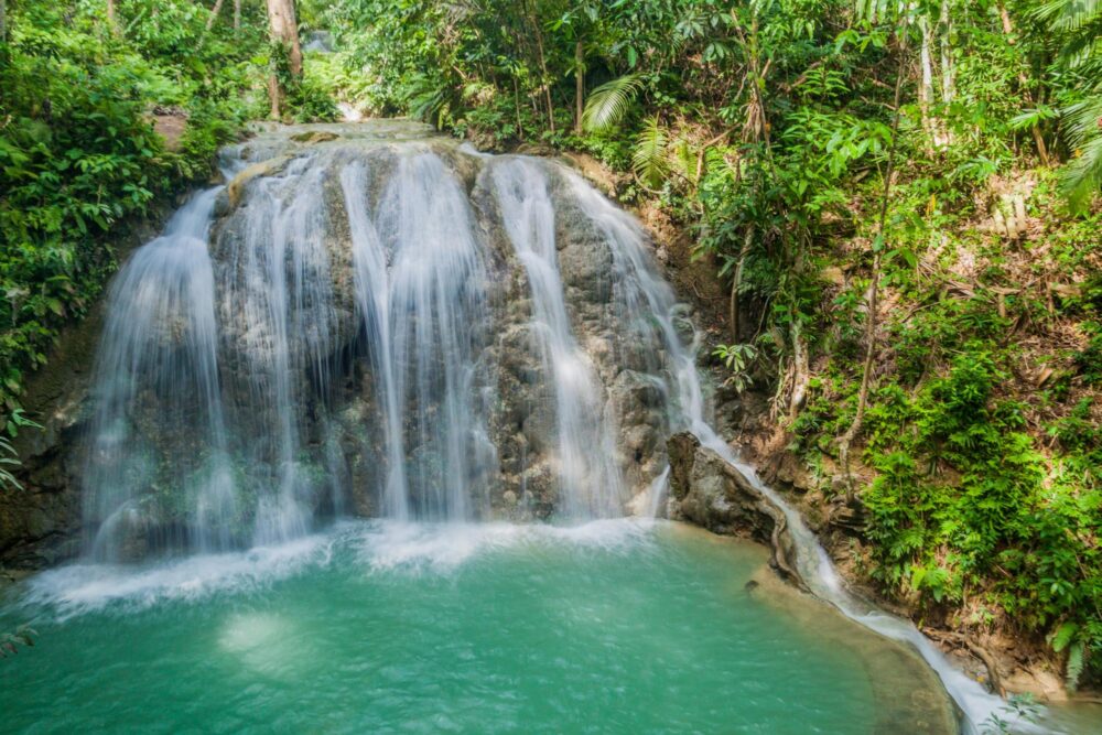 Chutes de Lugnason à Siquijor aux Philippines