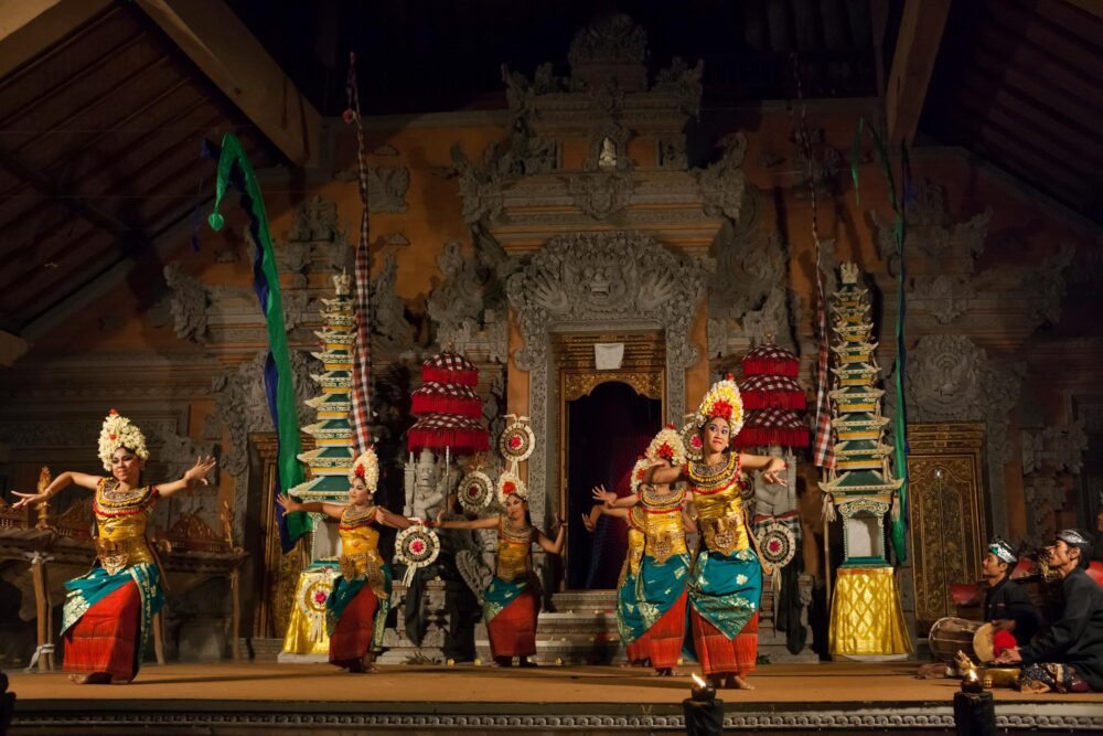 Danse balinaise au temple Pura Dalem Ubud